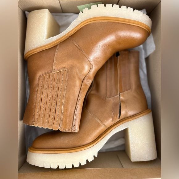 Free People Women's James Chelsea Tan Leather Lug Sole Chunky Heel Boots size 9 - Picture 7 of 10